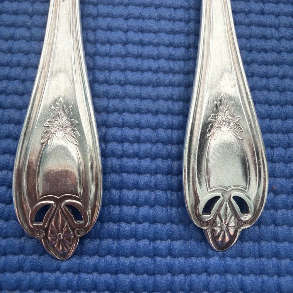 1847 Rogers Bros Old Colony Silverplate XS Triple spoons 7